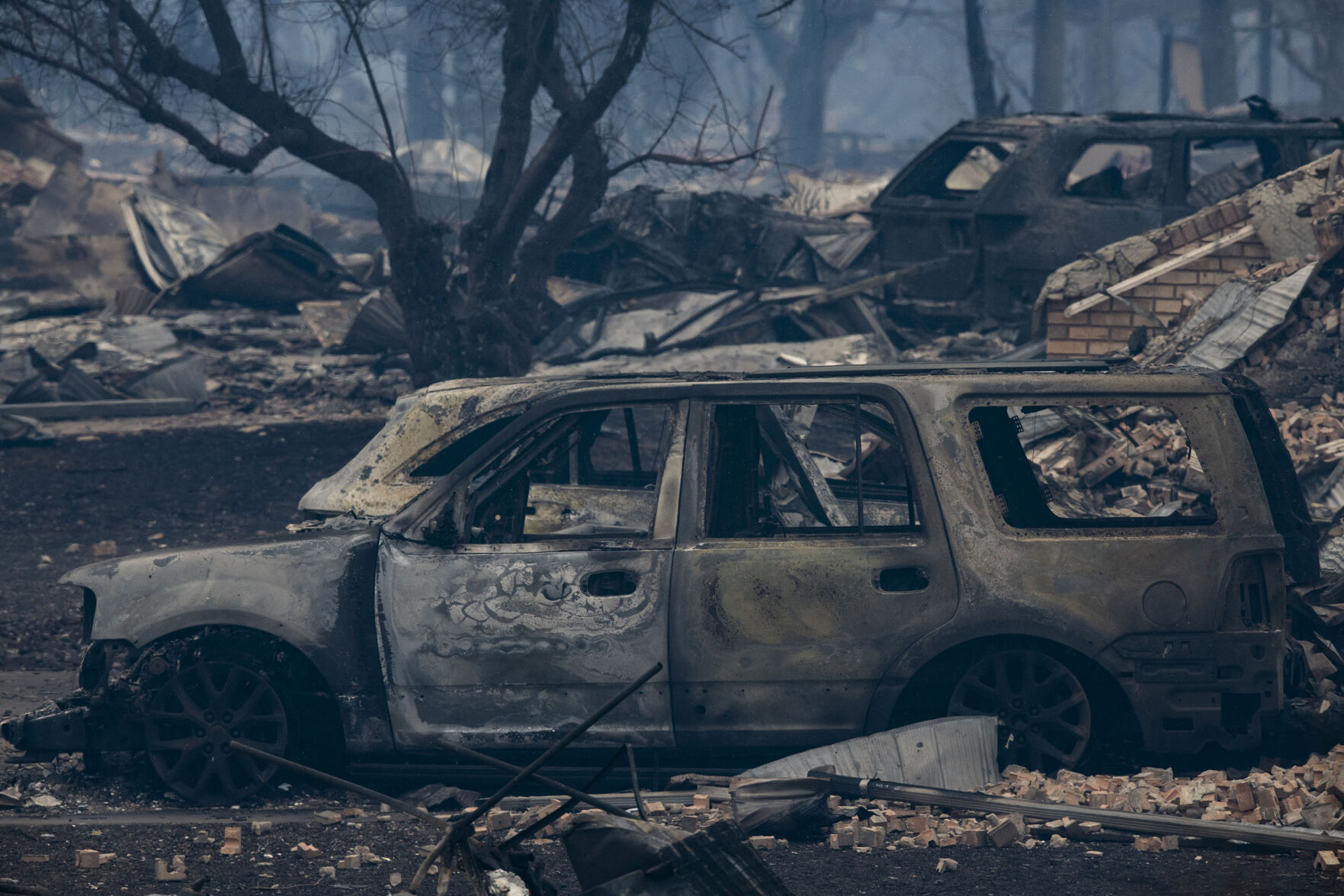 010122-news-fireaftermath 06.jpg